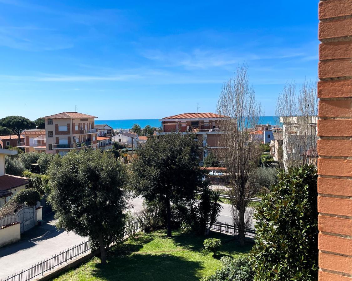 Kesya Seaview Apartment - Attico - 50Mt Dal Mare Anzio Luaran gambar