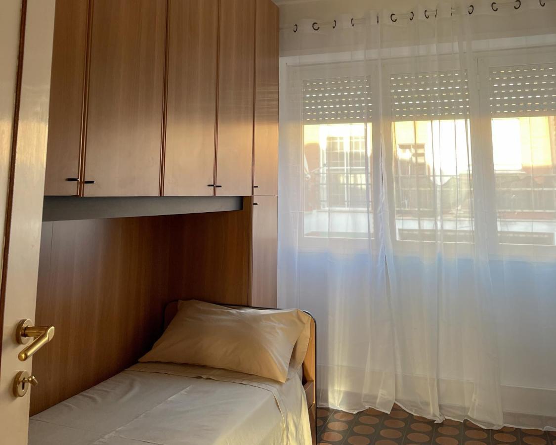 Kesya Seaview Apartment - Attico - 50Mt Dal Mare Anzio Luaran gambar