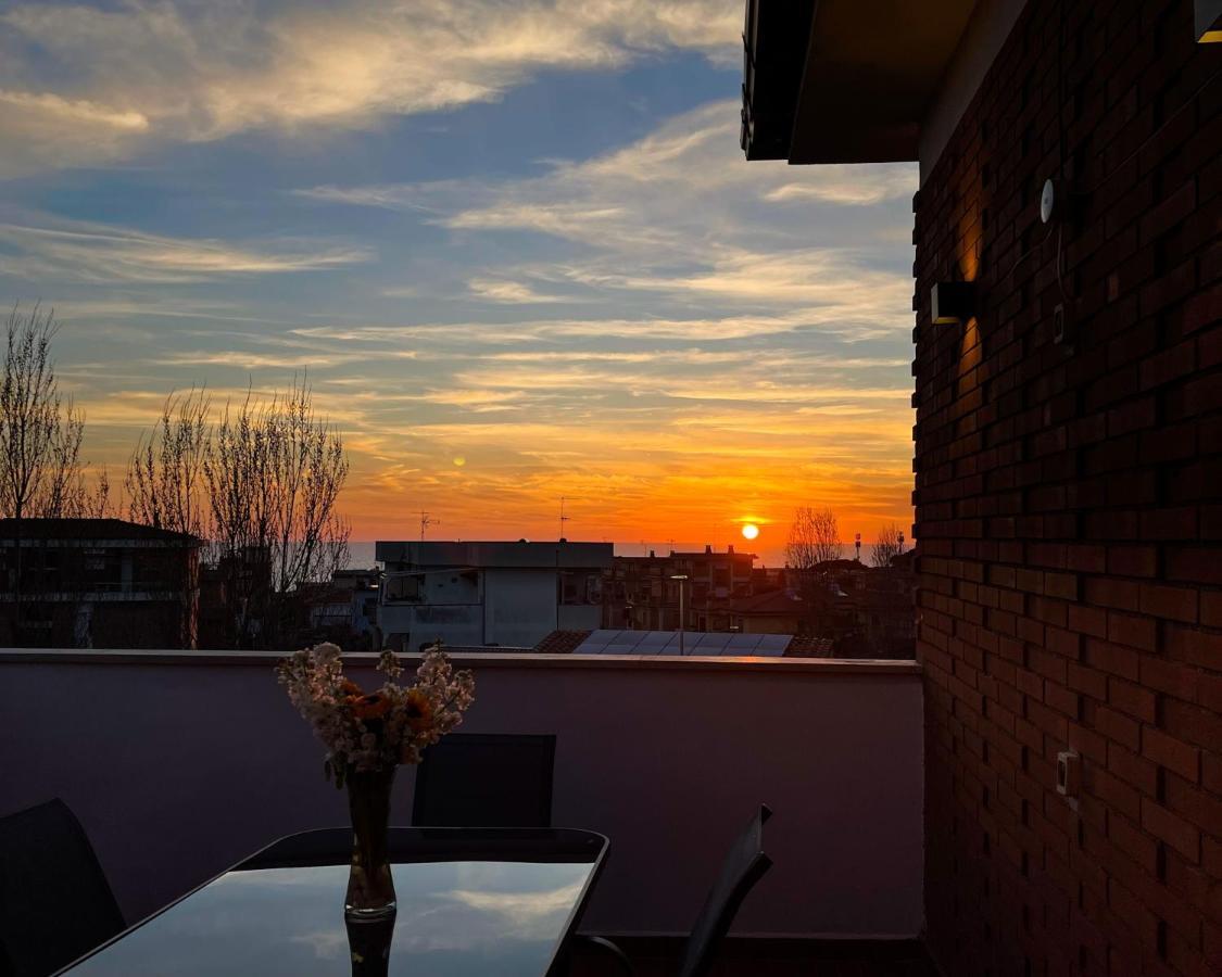Kesya Seaview Apartment - Attico - 50Mt Dal Mare Anzio Luaran gambar