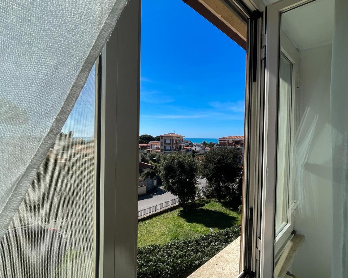 Kesya Seaview Apartment - Attico - 50Mt Dal Mare Anzio Luaran gambar