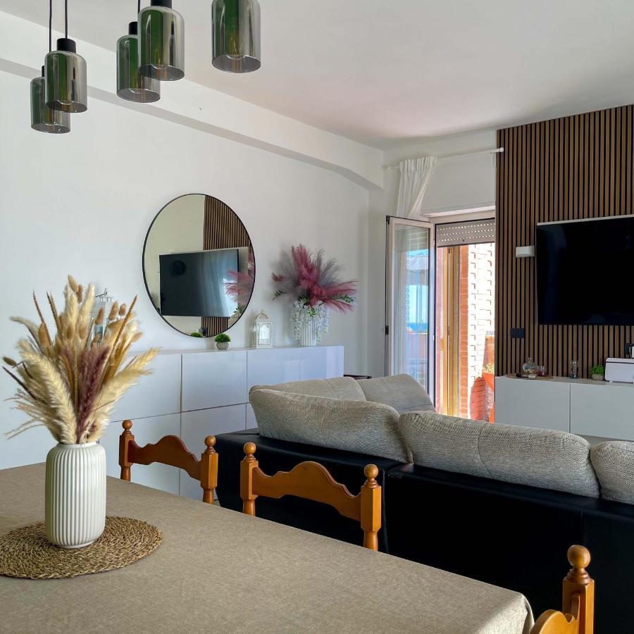 Kesya Seaview Apartment - Attico - 50Mt Dal Mare Anzio Luaran gambar