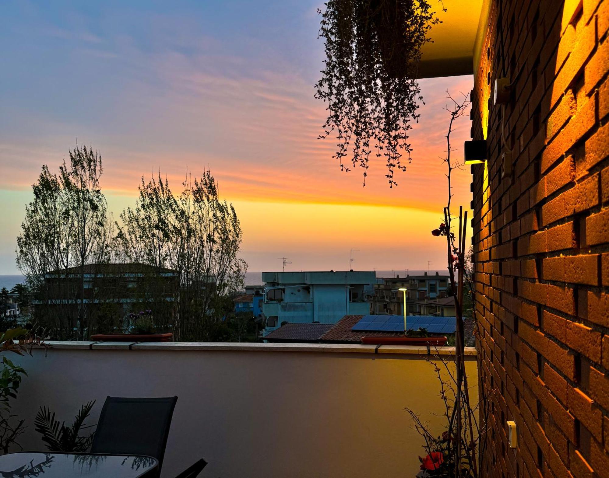 Kesya Seaview Apartment - Attico - 50Mt Dal Mare Anzio Luaran gambar
